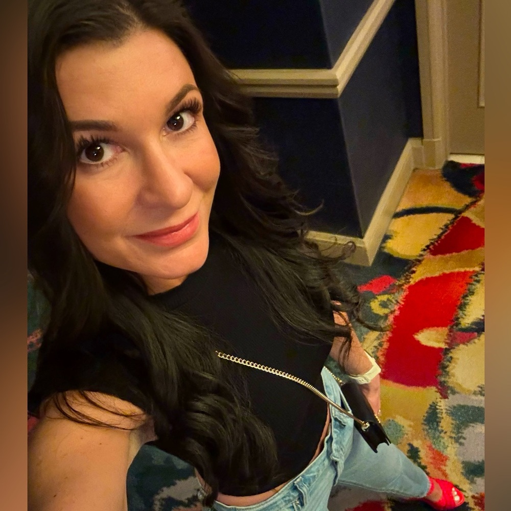 Meet your Posher, Stephanie